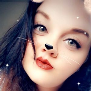 Meet your Posher, Katelyn